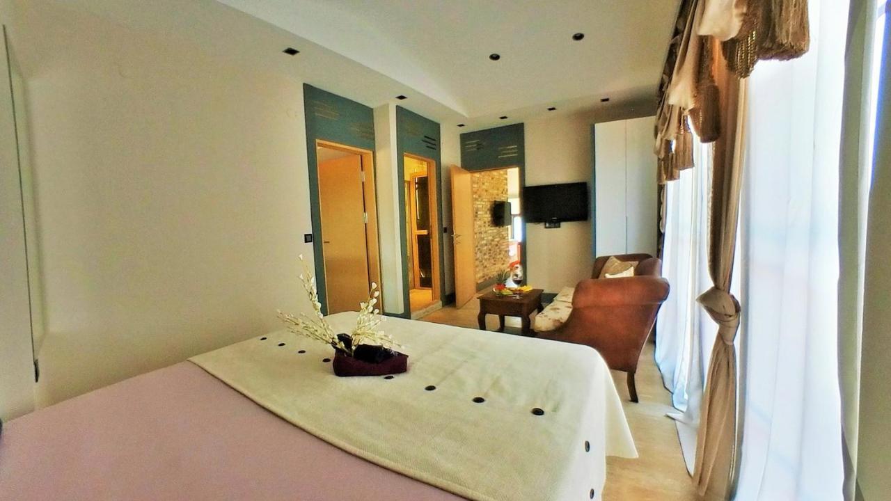 Fun&Sun Two Villas For Big Families بيليك المظهر الخارجي الصورة