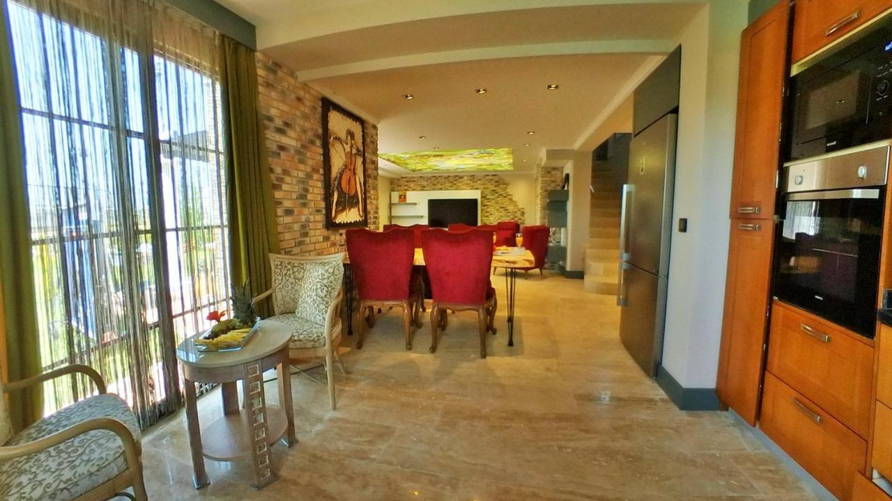 Fun&Sun Two Villas For Big Families بيليك المظهر الخارجي الصورة